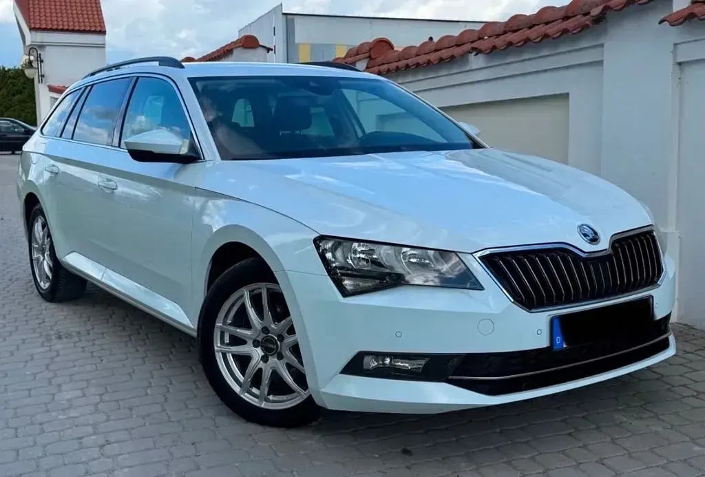 Gebraucht Skoda Superb Style 150 PS (110 kW) 2016 Limousine