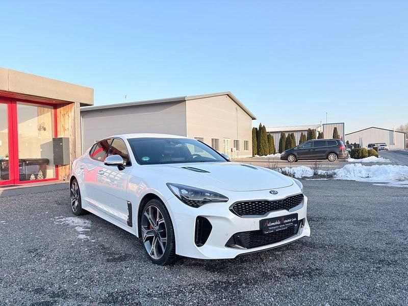 Gebraucht Kia Stinger GT 370 PS (272 kW) 2019 Snow white pearl Kleinwagen