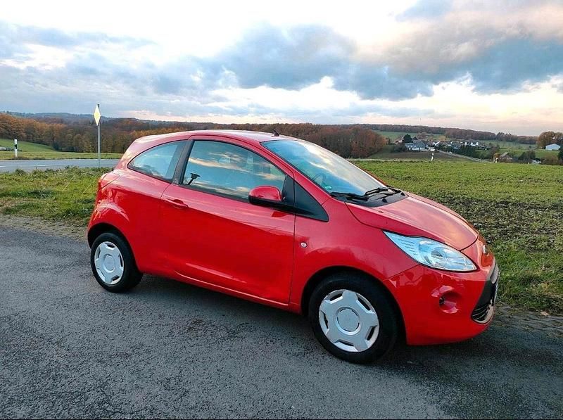 Rot Gebraucht 2014 Ford Ka Kleinwagen | 2.000 € (Superpreis) - Bild 1/4