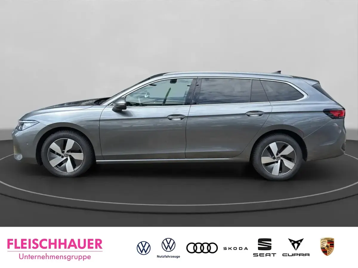 Gebraucht VW Passat Business 156 PS (114 kW) 2022 Schwarz Kombi