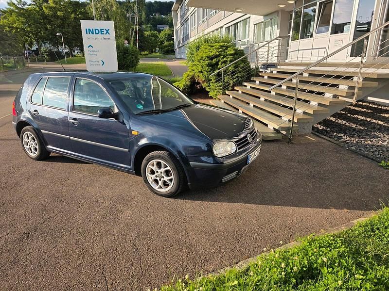 Blau Gebraucht 1999 VW Golf IV Limousine | 1.200 € (Fairer Preis) - Bild 1/4