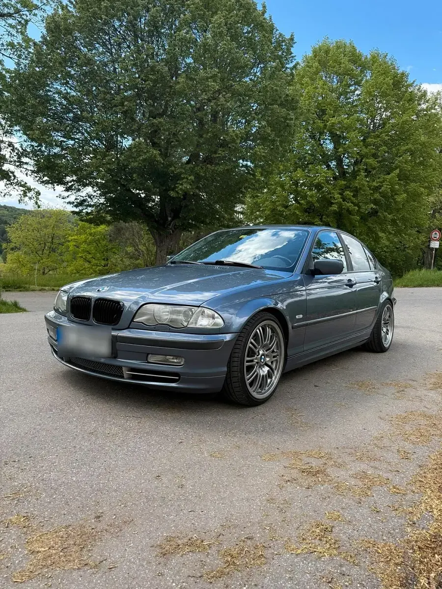 Gebraucht BMW 330 231 PS (169 kW) 2001 Blau Limousine