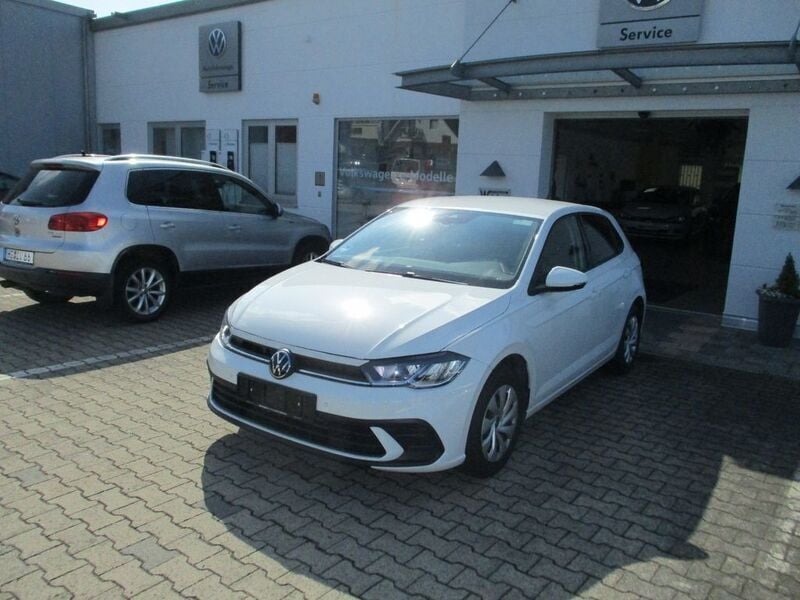 Weiß Gebraucht 2023 VW Polo Life Limousine | 18.490 € (Fairer Preis) - Bild 1/4