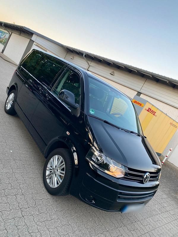 Używany VW T5 180 KM (132 kW) 2015 Czarny Van