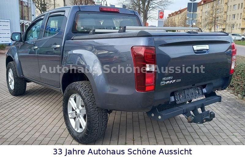 Gebraucht Isuzu D-Max 163 PS (119 kW) 2018 Grau SUV
