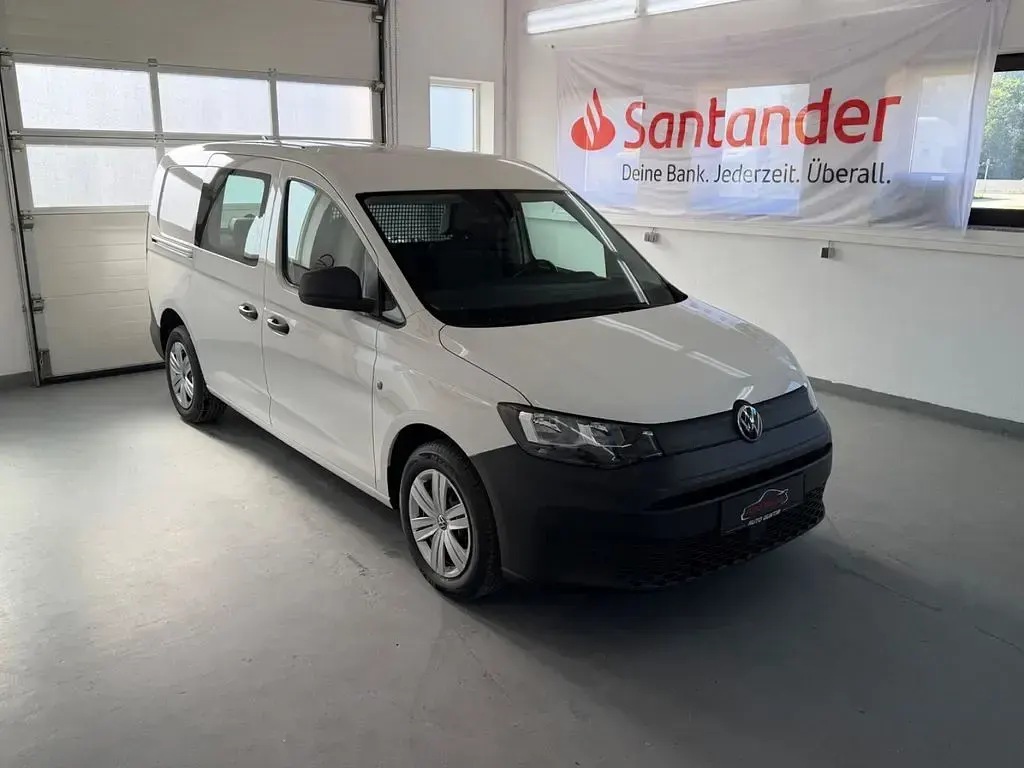 Gebraucht VW Caddy Maxi 122 PS (89 kW) 2022 Weiß Van / Kleinbus