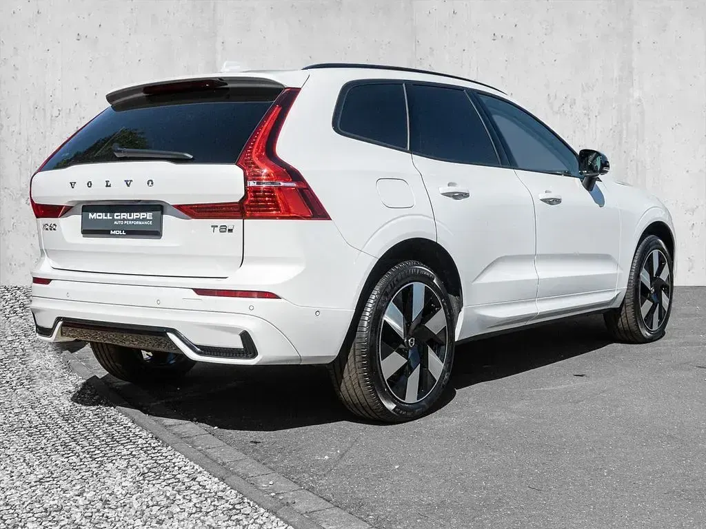 Gebraucht Volvo XC60 Plus 310 PS (228 kW) 2025 Crystal white SUV