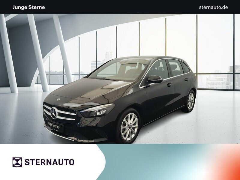 Lack kosmosschwarz Gebraucht 2022 Mercedes B180 Progressive Van / Kleinbus | 28.560 € (Fairer Preis) - Bild 1/4