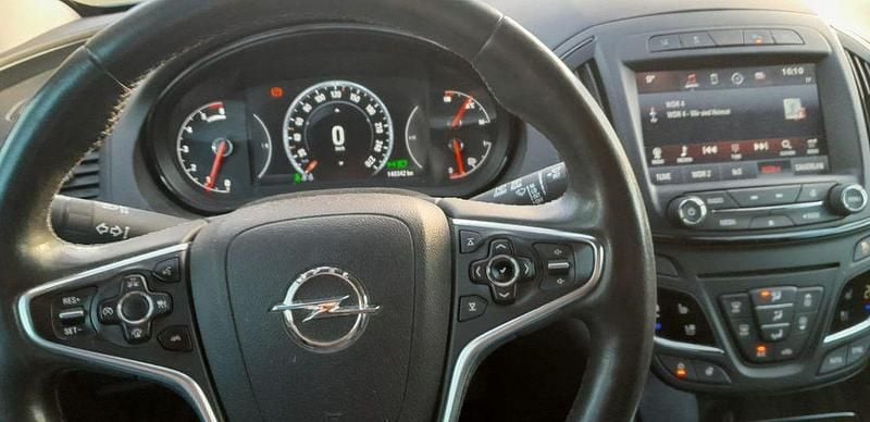 Gebraucht Opel Insignia 170 PS (125 kW) 2016 Grün Kombi