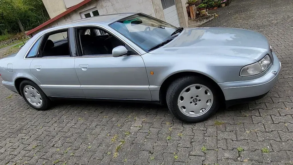Occasion Audi A8 150 ch (110 kW) 1998 Argent Berline