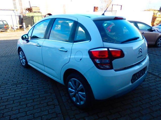 Second-hand Citroën C3 SELECTION 82 CP (60 kW) 2015 Alb Berlinǎ
