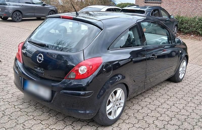Second-hand Opel Corsa 80 CP (58 kW) 2007 Negru Hatchback