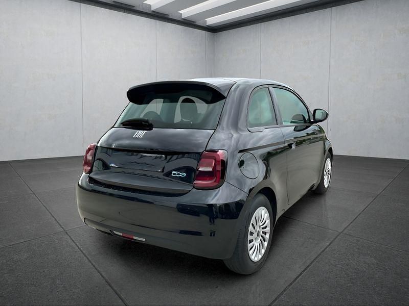 Gebraucht Fiat 500e 69 kW (95 PS) 2023 Schwarz Kleinwagen