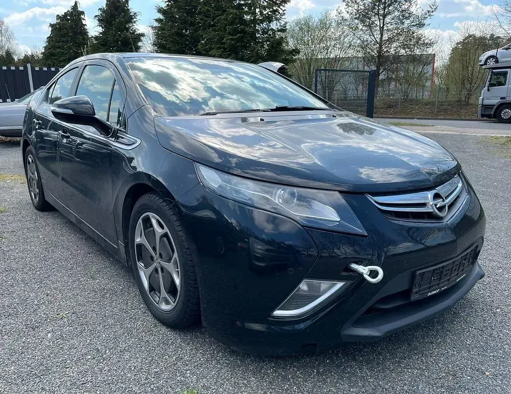 Second-hand Opel Ampera Edition 151 CP (111 kW) 2012 Negru Hatchback