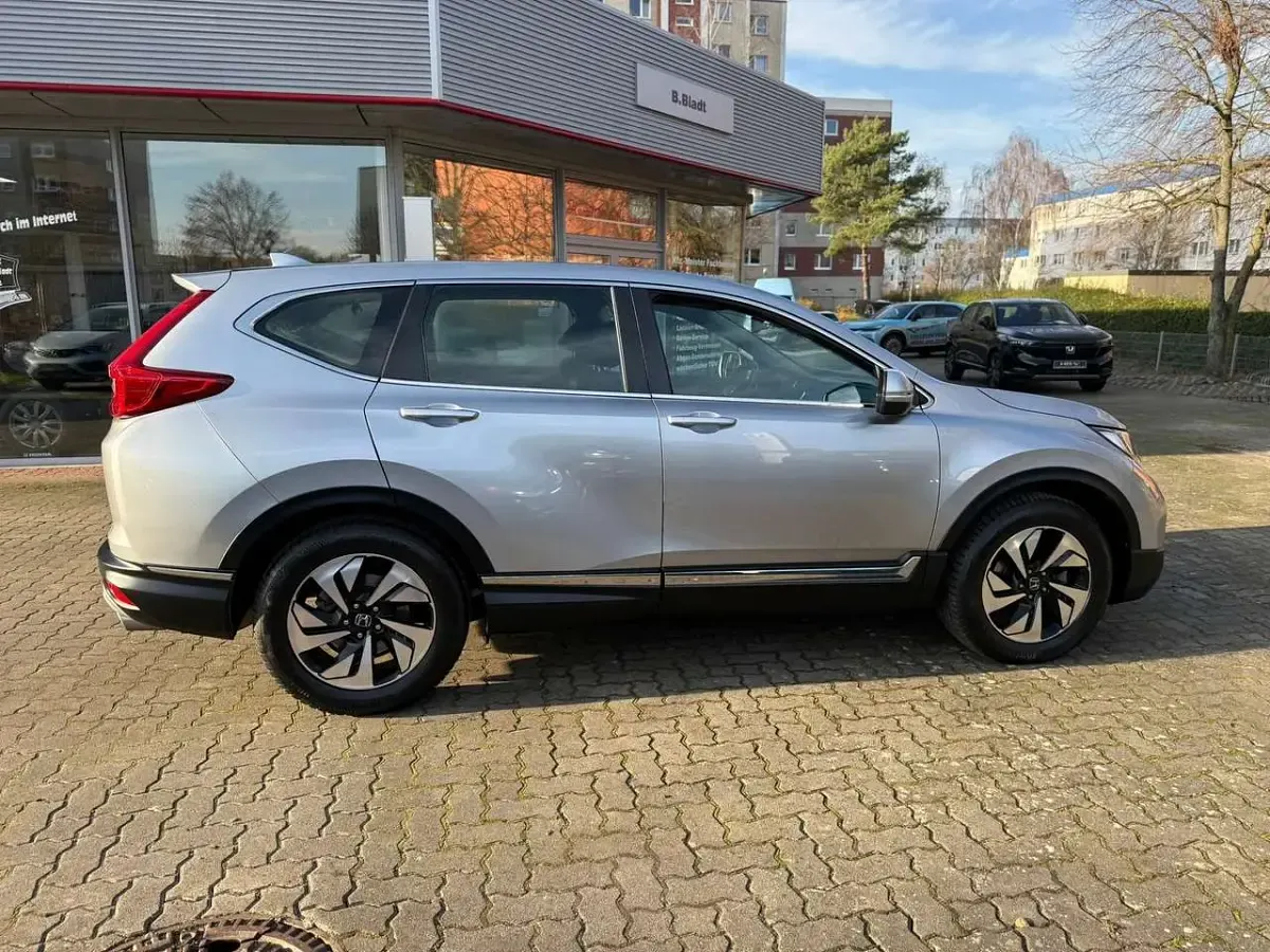 Gebraucht Honda CR-V Elegance 173 PS (127 kW) 2021 Lunar silver m. SUV
