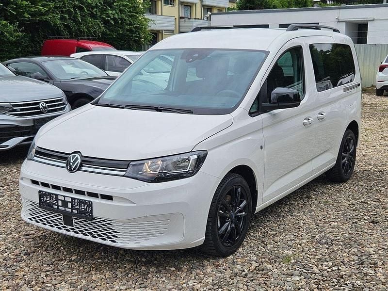 Weiß Gebraucht 2023 VW Caddy Basis Van / Kleinbus | 23.800 € (Superpreis) - Bild 1/4