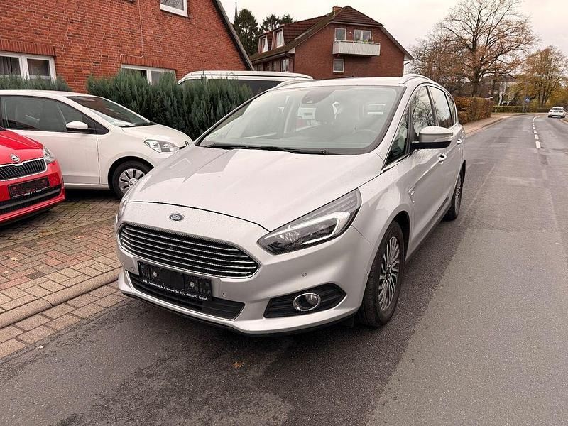 Silber Gebraucht 2019 Ford S-MAX Titanium Limousine | 11.490 € (Fairer Preis) - Bild 1/4