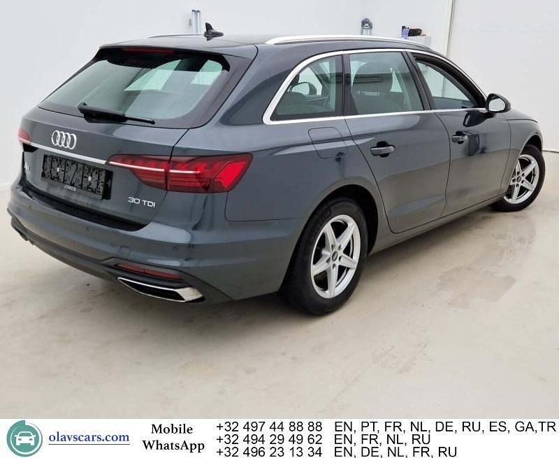 Gebraucht Audi A4 136 PS (100 kW) 2021 Grau Limousine