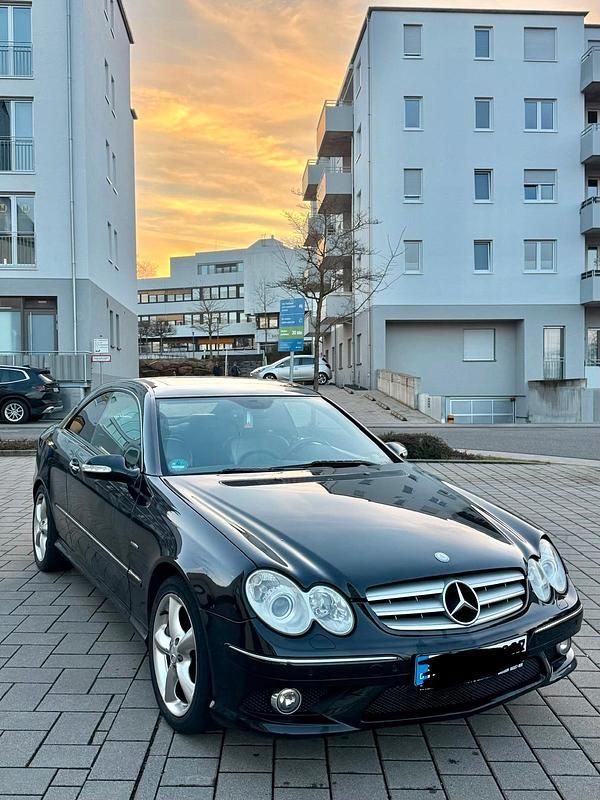 Gebraucht Mercedes CLK320 Edition 224 PS (164 kW) 2009 Schwarz Coupé