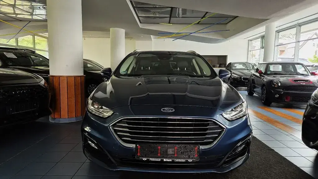 Gebraucht Ford Mondeo Titanium 165 PS (121 kW) 2019 Blau Limousine