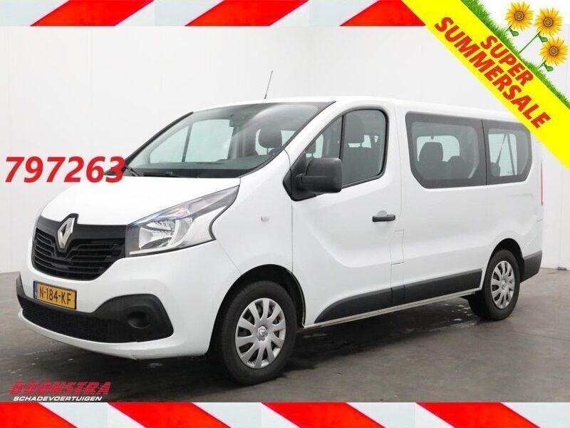 Weiß Gebraucht 2018 Renault Trafic Expression Van | 11.995 € (Etwas zu teuer) - Bild 1/4