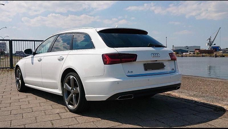 Gebraucht Audi A6 Ambiente 218 PS (160 kW) 2015 Weiß Kombi