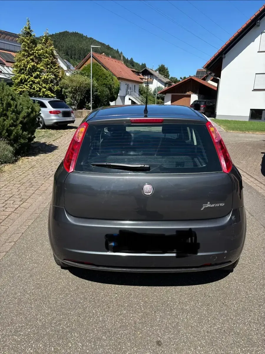 Gebraucht Fiat Punto 77 PS (56 kW) 2009 Grau Kleinwagen