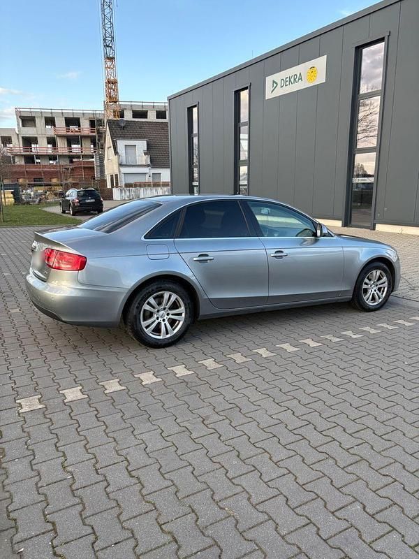 Gebraucht Audi A4 Attraction 143 PS (105 kW) 2008 Limousine