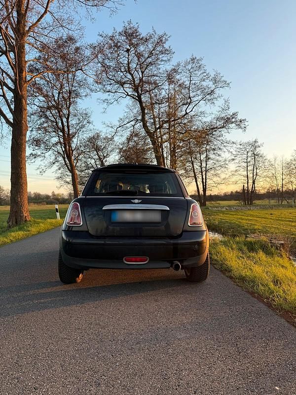 Second-hand Mini ONE 109 CP (80 kW) 2007 Negru Hatchback