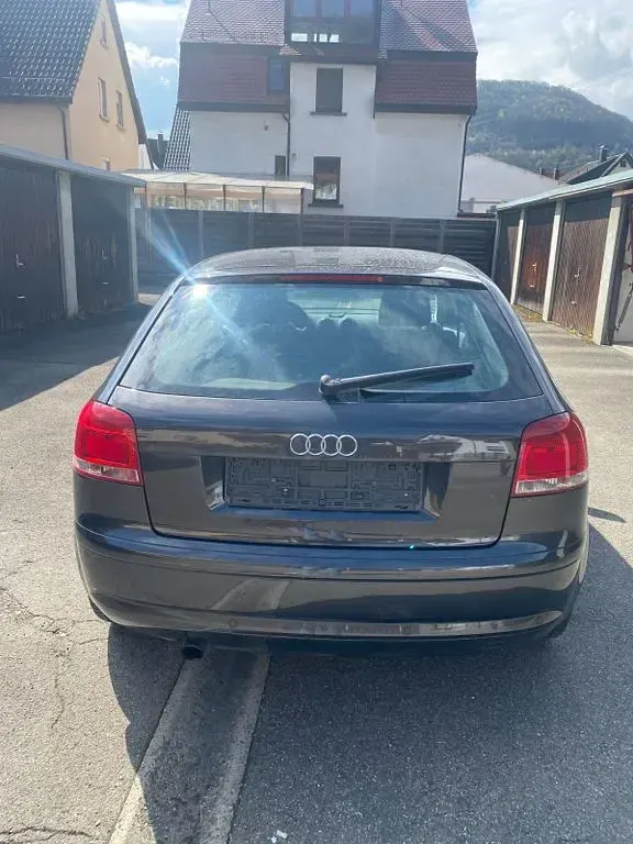 Gebraucht Audi A3 Ambiente 102 PS (75 kW) 2008 Grau Kleinwagen