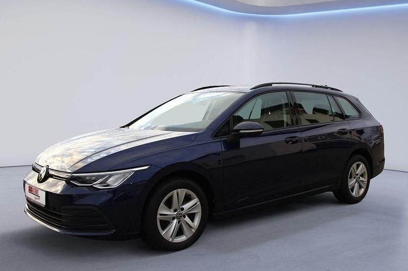 Blau Gebraucht 2022 VW Golf VIII Life Kombi | 19.990 € (Superpreis) - Bild 1/4