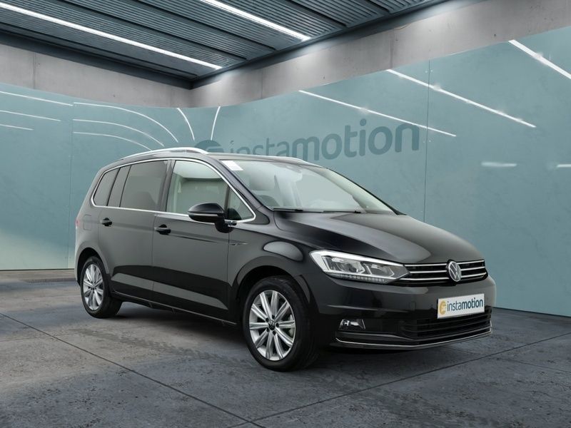 Schwarz Gebraucht 2024 VW Touran Highline Van / Kleinbus | 36.749 € (Etwas zu teuer) - Bild 1/3