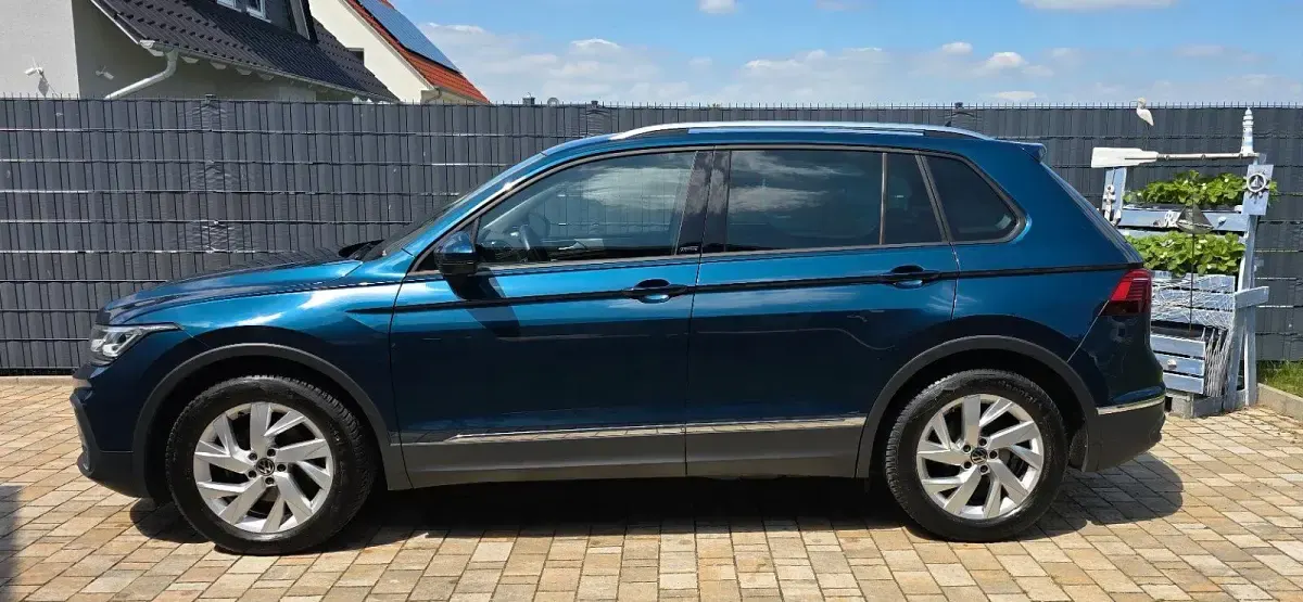 Używany VW Tiguan Active 150 KM (110 kW) 2022 Niebieski SUV