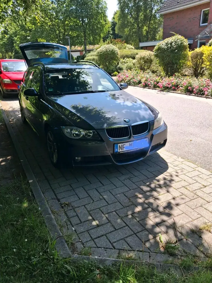 Gebraucht BMW 318 129 PS (94 kW) 2006 Grau Kombi
