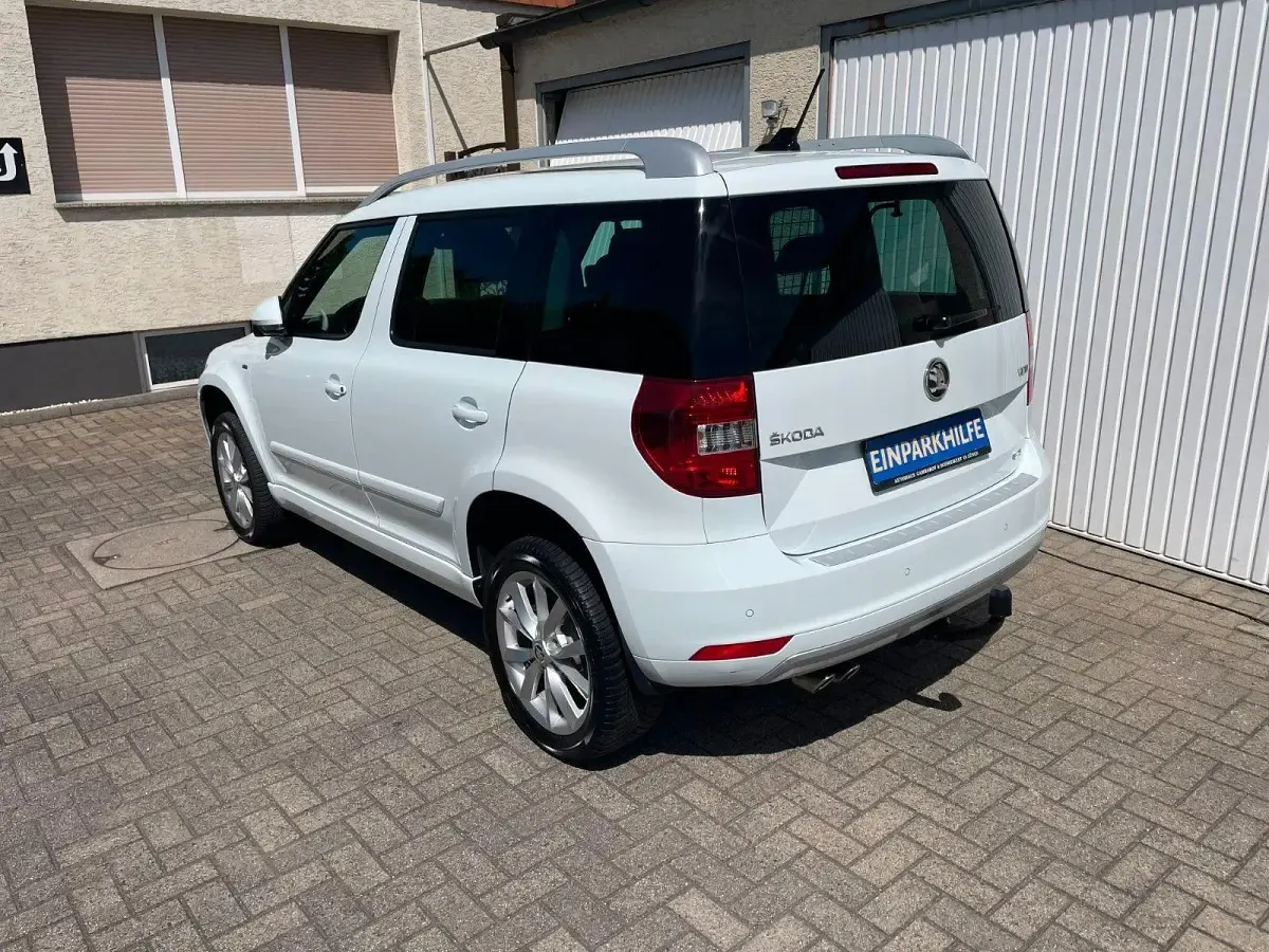Gebraucht Skoda Yeti 150 PS (110 kW) 2016 Laserweiss SUV