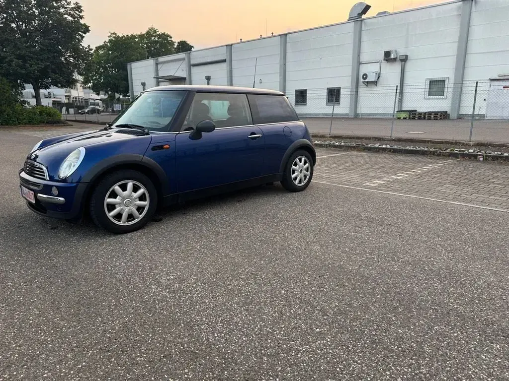 Käytetty Mini ONE 90 HP (66 kW) 2003 Sininen Viistoperä