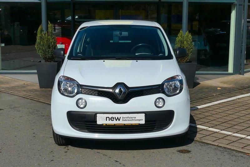 Gebraucht Renault Twingo Life 69 PS (50 kW) 2017 Weiß Kleinwagen