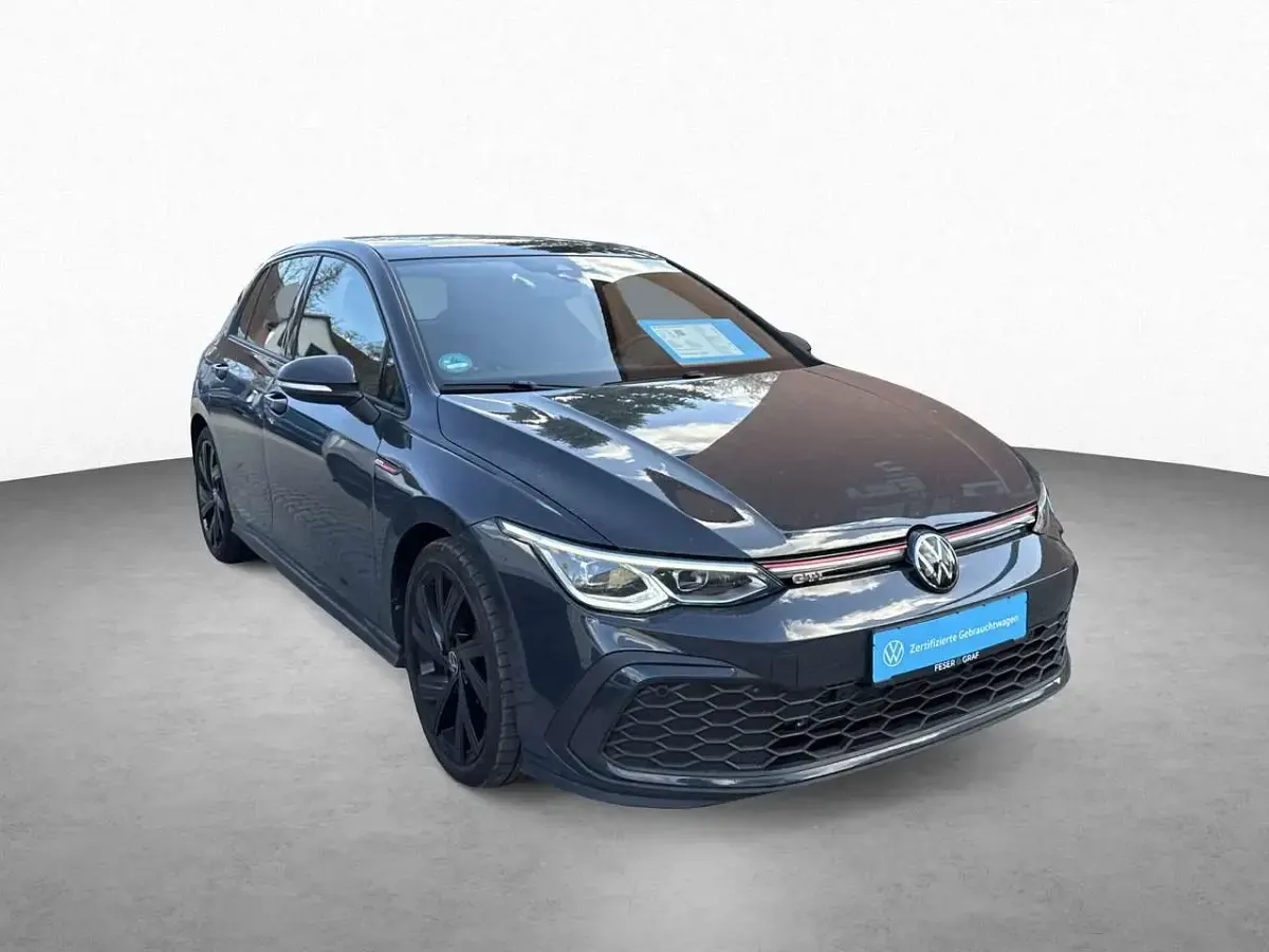 Gebraucht VW Golf VIII GTI 245 PS (180 kW) 2024 Uranograu Limousine