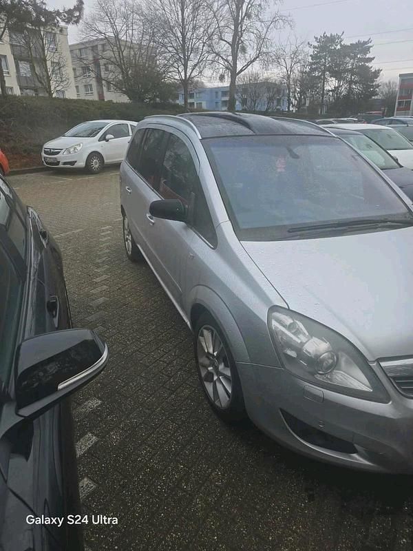 Gebraucht Opel Zafira 120 PS (88 kW) 2008 Grau Van / Kleinbus