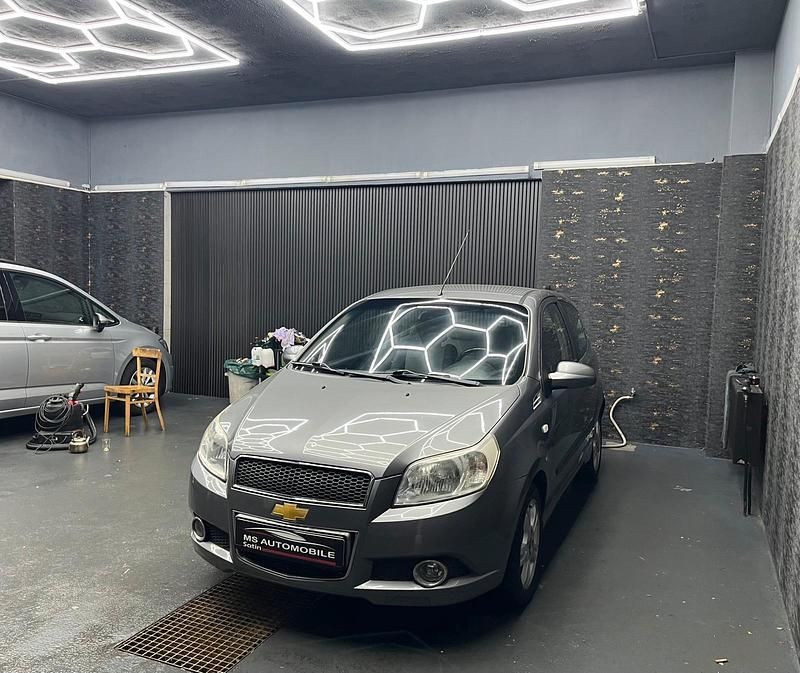 Gebraucht Chevrolet Aveo LT 101 PS (74 kW) 2009 Grau Kleinwagen