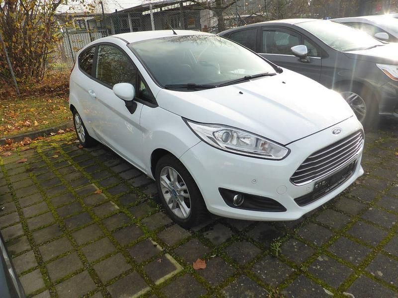 Gebraucht Ford Fiesta ST 80 PS (58 kW) 2015 Weiß Kleinwagen
