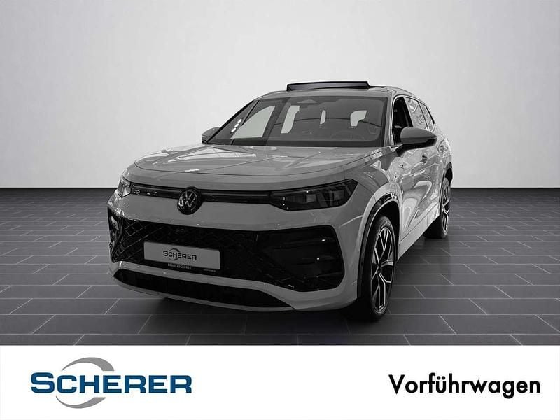 Pure white Gebraucht 2025 VW Tayron R-line SUV | 55.490 € (Fairer Preis) - Bild 1/4