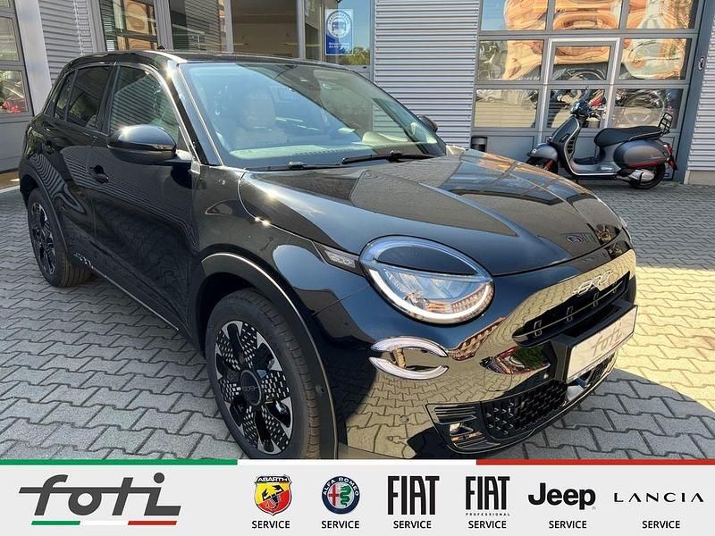 Schwarz Neu 2025 Fiat 600 La Prima SUV | 28.990 € (Etwas zu teuer) - Bild 1/4