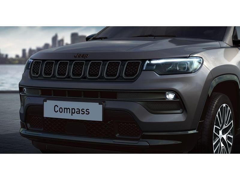 Neu Jeep Compass Summit 131 PS (96 kW) 2025 Graphit grey metallic SUV