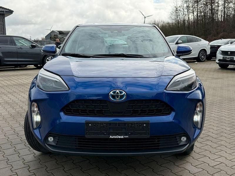 Gebraucht Toyota Yaris Cross Design 116 PS (85 kW) 2023 Blau SUV