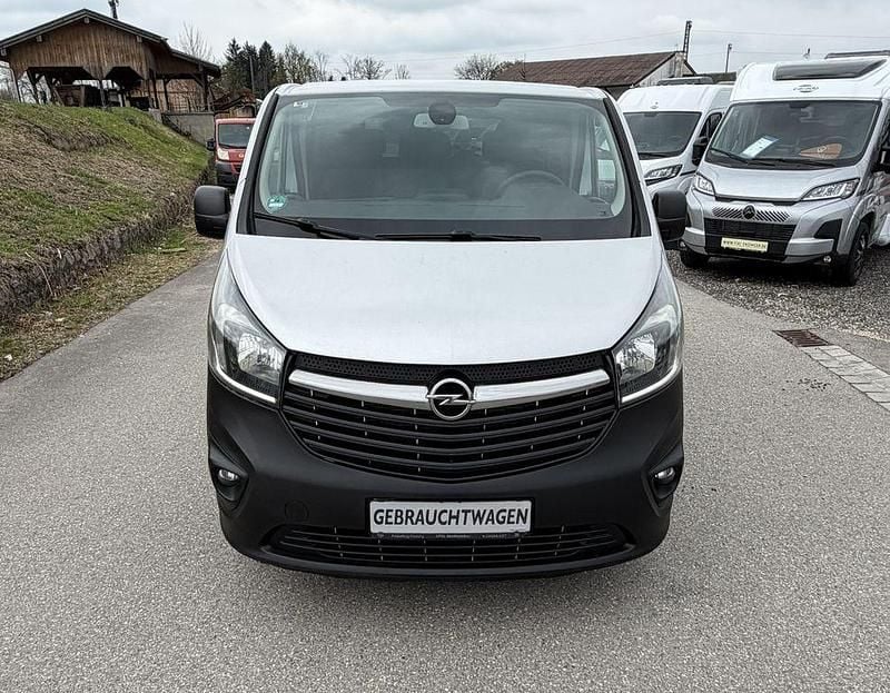 Gebraucht Opel Vivaro 140 PS (102 kW) 2015 Grau Van / Kleinbus