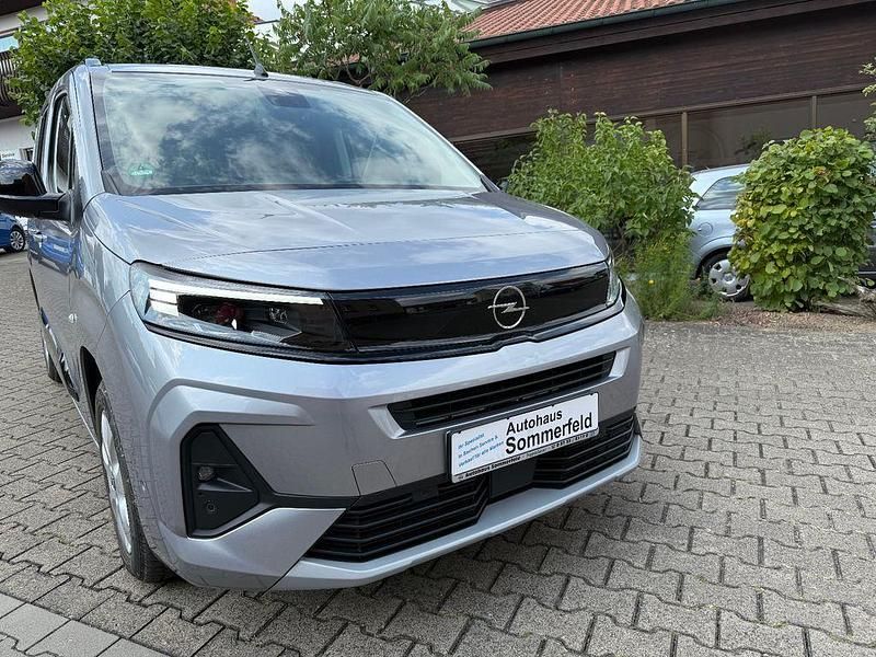 Gebraucht Opel Combo Life 131 PS (96 kW) 2024 Grau Van / Kleinbus