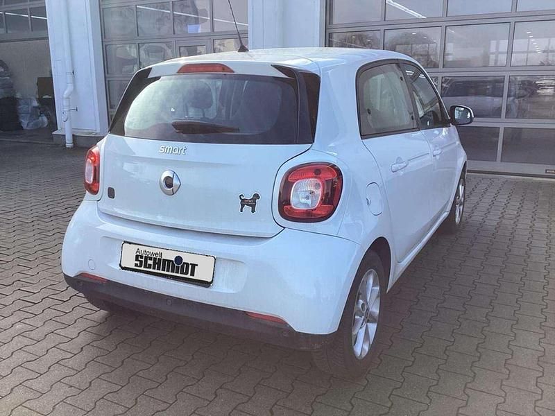 Gebraucht Smart ForFour Electric Drive 60 kW (82 PS) 2019 Weiß Kleinwagen