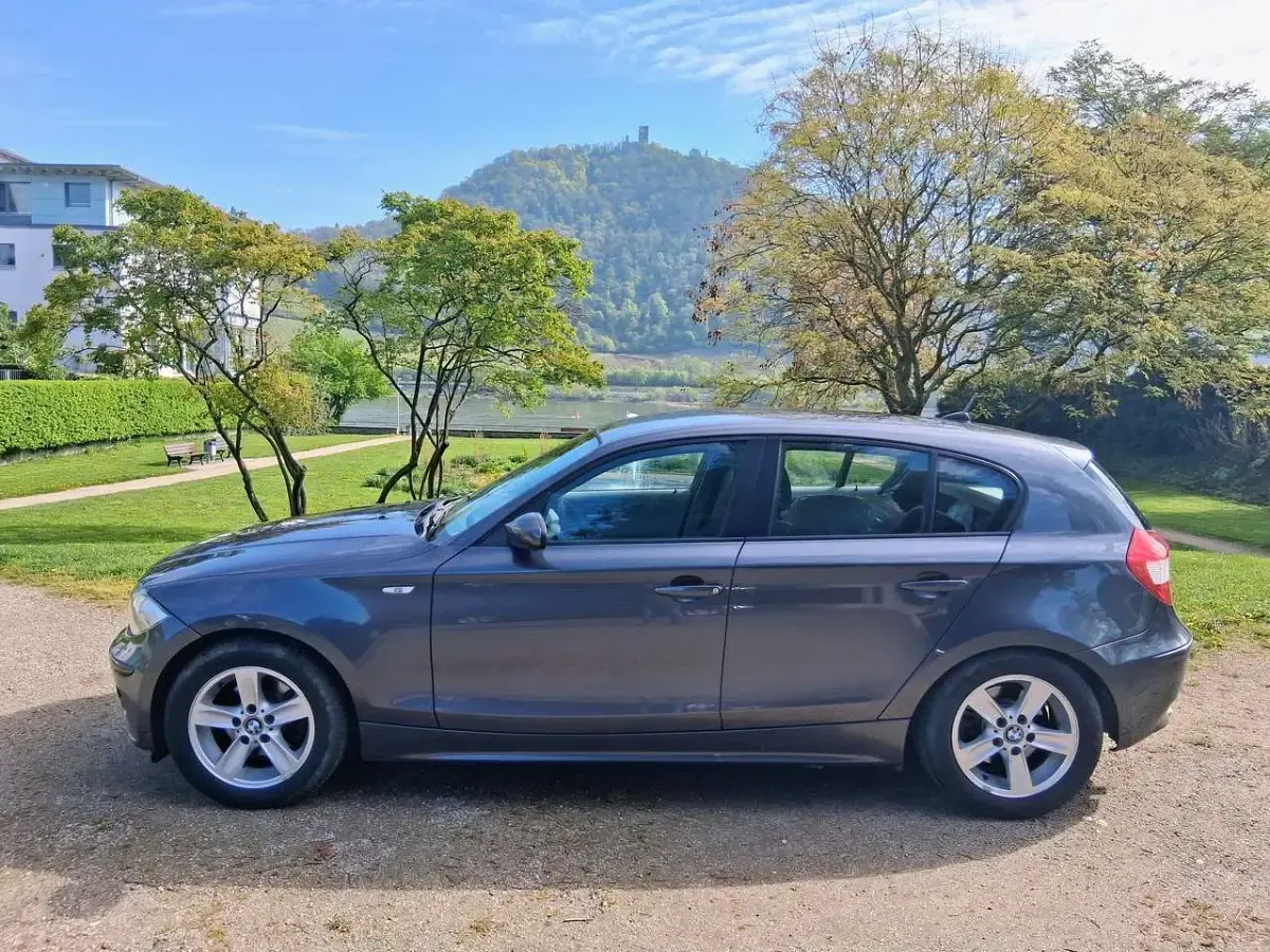 Second-hand BMW 120 150 CP (110 kW) 2005 Sparkling graphite Hatchback
