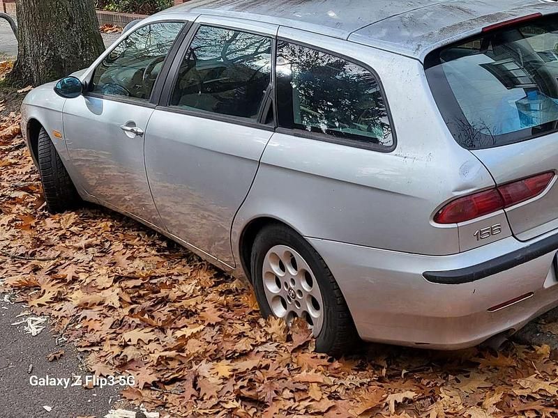 Silber Gebraucht 2001 Alfa Romeo 156 Kombi | 1.000 € (Superpreis) - Bild 1/4